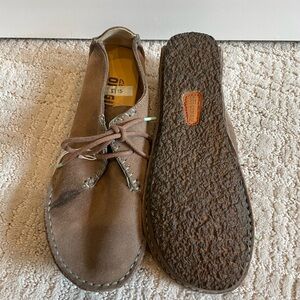 Clark’s original casual shoe / loafer